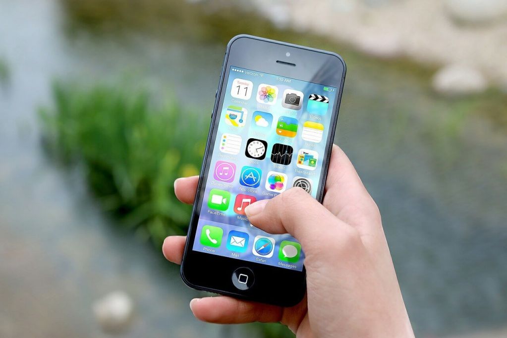 iphone-410311_1280.jpg 13 советов, которые помогут вашему приложению выделиться