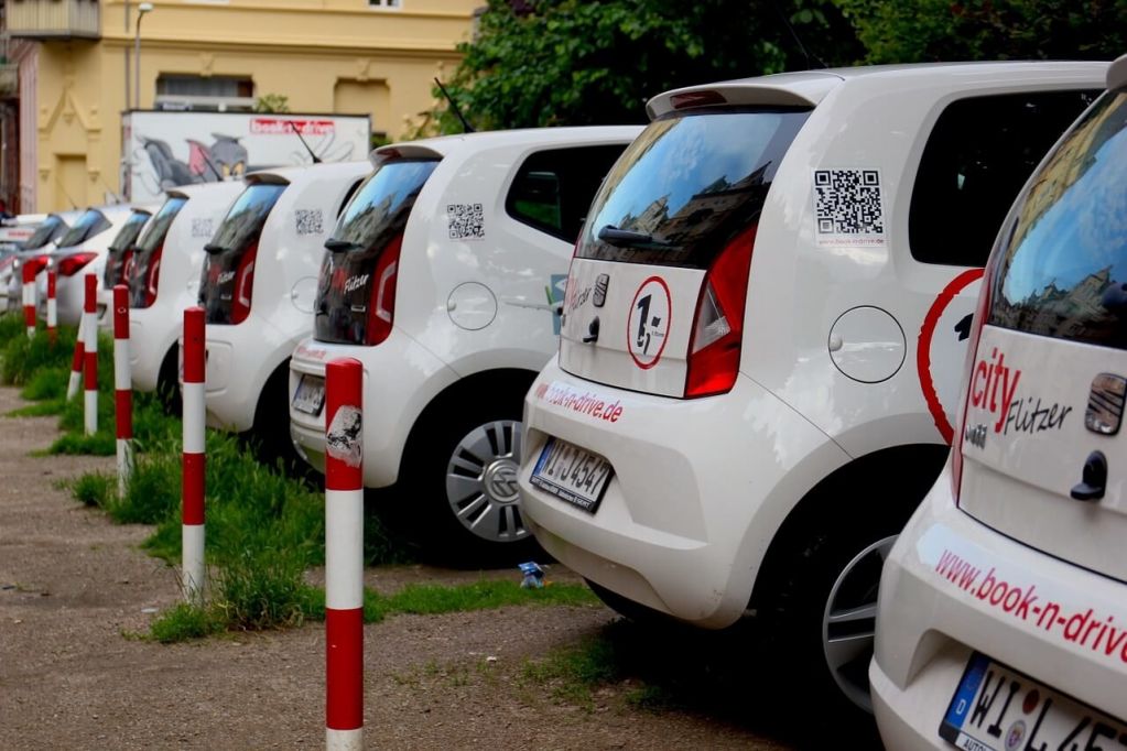 carsharing-1436203_1280.jpg CRM для проката автомобилей