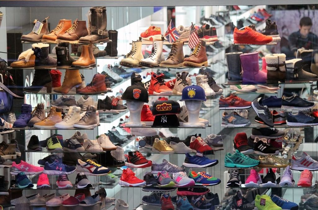 shoes-1713338_1280.jpg shoes-1713338_1280.jpg